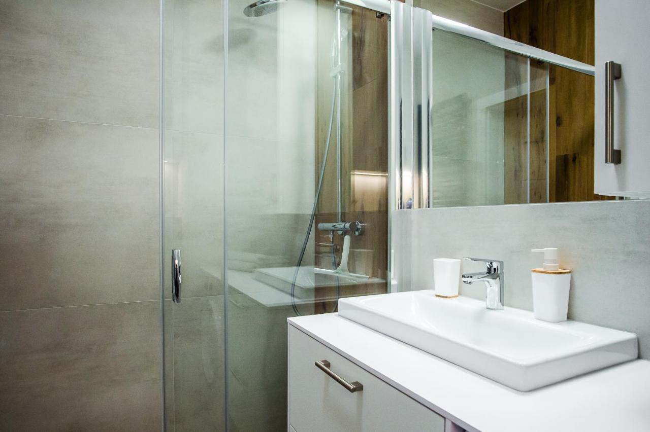 Shipyard Gdansk Apartment - Free Private Parking Exterior foto